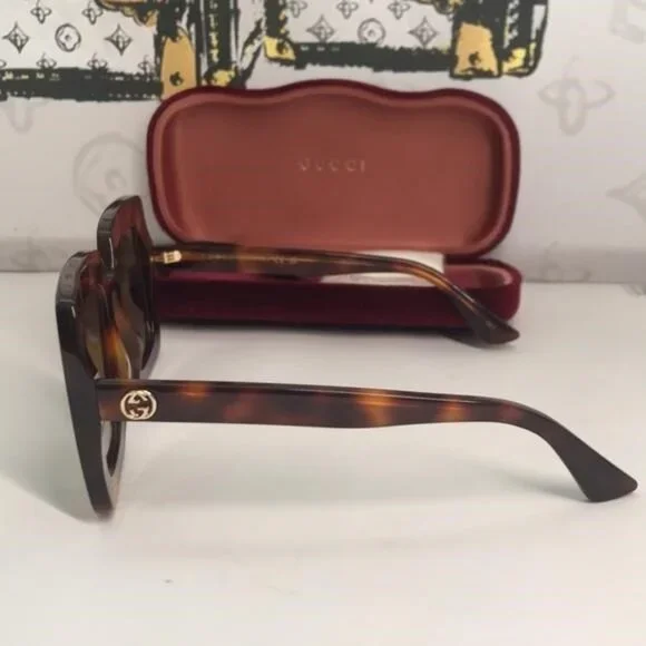 Gucci Women\'s brand new original Sunglasses GG0328S-002 with case included GUCCI GG0328S/002 - Sunglasses main image 4